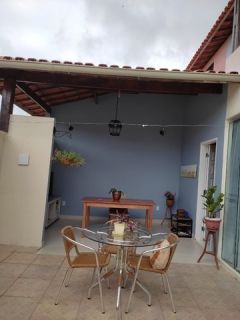 Casa Duplex em Condomínio fechado na Coroa do Meio em ótima localização