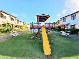 Casa Duplex em Condomínio fechado na Coroa do Meio em ótima localização