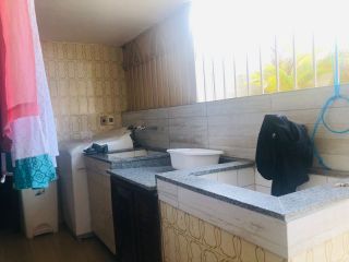 Casa com 02 pavimentos em Avenida no Bairro São José