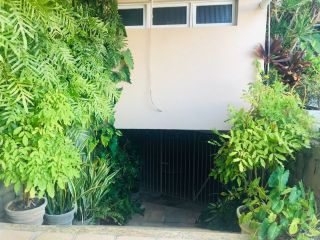 Casa com 02 pavimentos em Avenida no Bairro São José