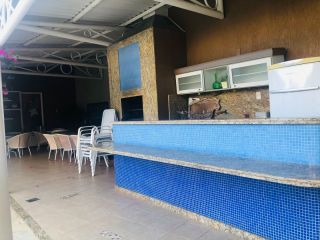 Casa com 02 pavimentos em Avenida no Bairro São José