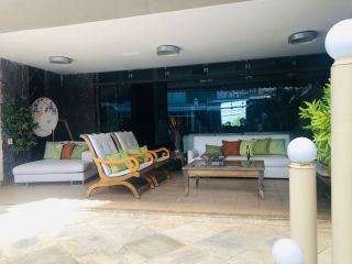 Casa com 02 pavimentos em Avenida no Bairro São José