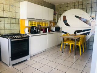 Casa com 02 pavimentos em Avenida no Bairro São José