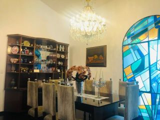 Casa com 02 pavimentos em Avenida no Bairro São José