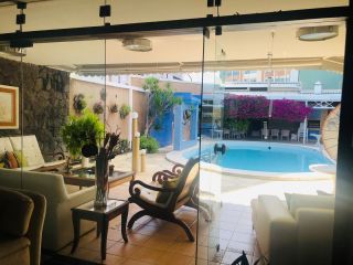 Casa com 02 pavimentos em Avenida no Bairro São José