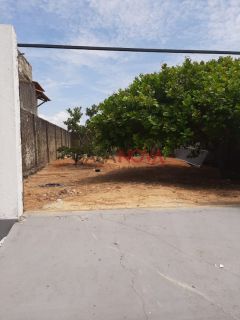 Terreno em Ótima Localização no Bairro Coroa do Meio com 648 m²