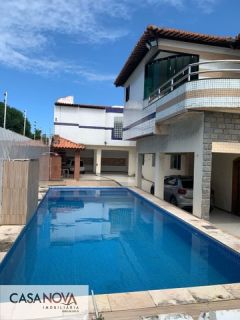 Casa Alto Padrão com Piscina a Venda no Bairro Atalaia a 400m² da Orla.