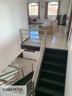 Casa Alto Padrão com Piscina a Venda no Bairro Atalaia a 400m² da Orla.