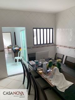 Casa Alto Padrão com Piscina a Venda no Bairro Atalaia a 400m² da Orla.