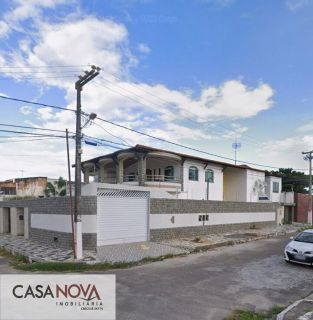 Casa Alto Padrão com Piscina a Venda no Bairro Atalaia a 400m² da Orla.