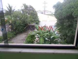 Excelente Casa com Piscina e Ponto Comercias no bairro Coroa do Meio!