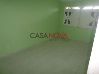 Excelente Casa com Piscina e Ponto Comercias no bairro Coroa do Meio!
