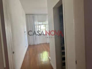 Casa Térrea com 5/4, sendo 3 suítes e com piscina na Coroa do Meio