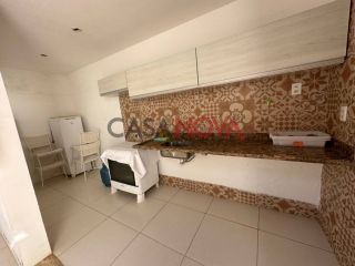 Casa Térrea com 5/4, sendo 3 suítes e com piscina na Coroa do Meio