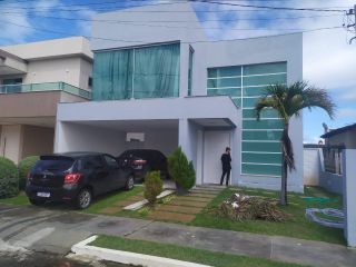 CASA A VENDA COM 3 SUITES COM CLOSET EM CONDOMINIO FECHADO NA ARUANA