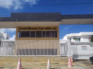 CASA A VENDA COM 3 SUITES COM CLOSET EM CONDOMINIO FECHADO NA ARUANA