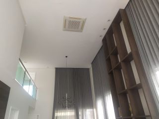 CASA A VENDA COM 3 SUITES COM CLOSET EM CONDOMINIO FECHADO NA ARUANA