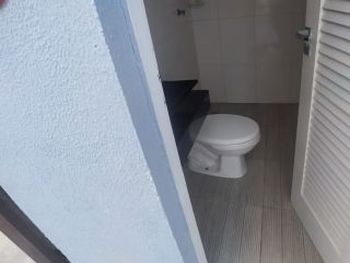 CASA A VENDA COM 3 SUITES COM CLOSET EM CONDOMINIO FECHADO NA ARUANA