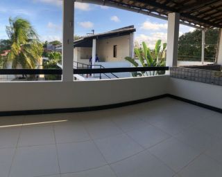 CASA DUPLEX COM PISCINA PROJETADA RECÉM REFORMADA EM MOSQUEIRO