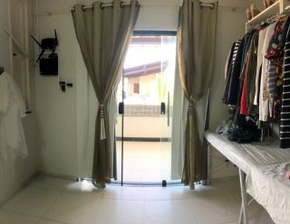 CASA DUPLEX COM PISCINA PROJETADA RECÉM REFORMADA EM MOSQUEIRO