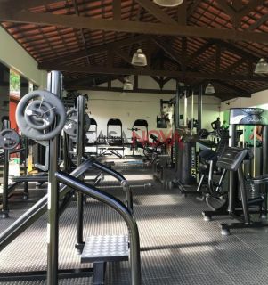 Vendo ou Troco Casa em Condomínio no Mosqueiro com Piscina por Apartamento