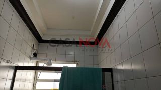 CASA NA COROA DO MEIO EM BOA LOCALIZAÇÃO COM 4/4,SENDO 2 SUÍTES