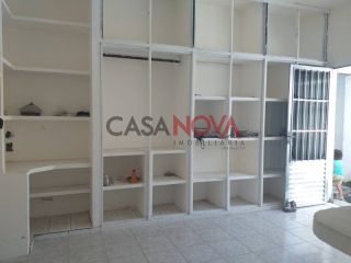 CASA EM ÓTIMA LOCALIZAÇÃO NO BAIRRO SUÍSSA