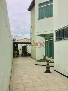 Excelente Casa Duplex com 5/4 em Aruana
