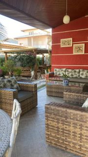 Excelente casa em condomínio na Aruana