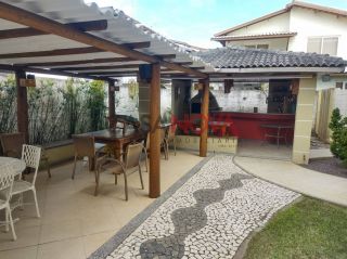 Excelente casa em condomínio na Aruana