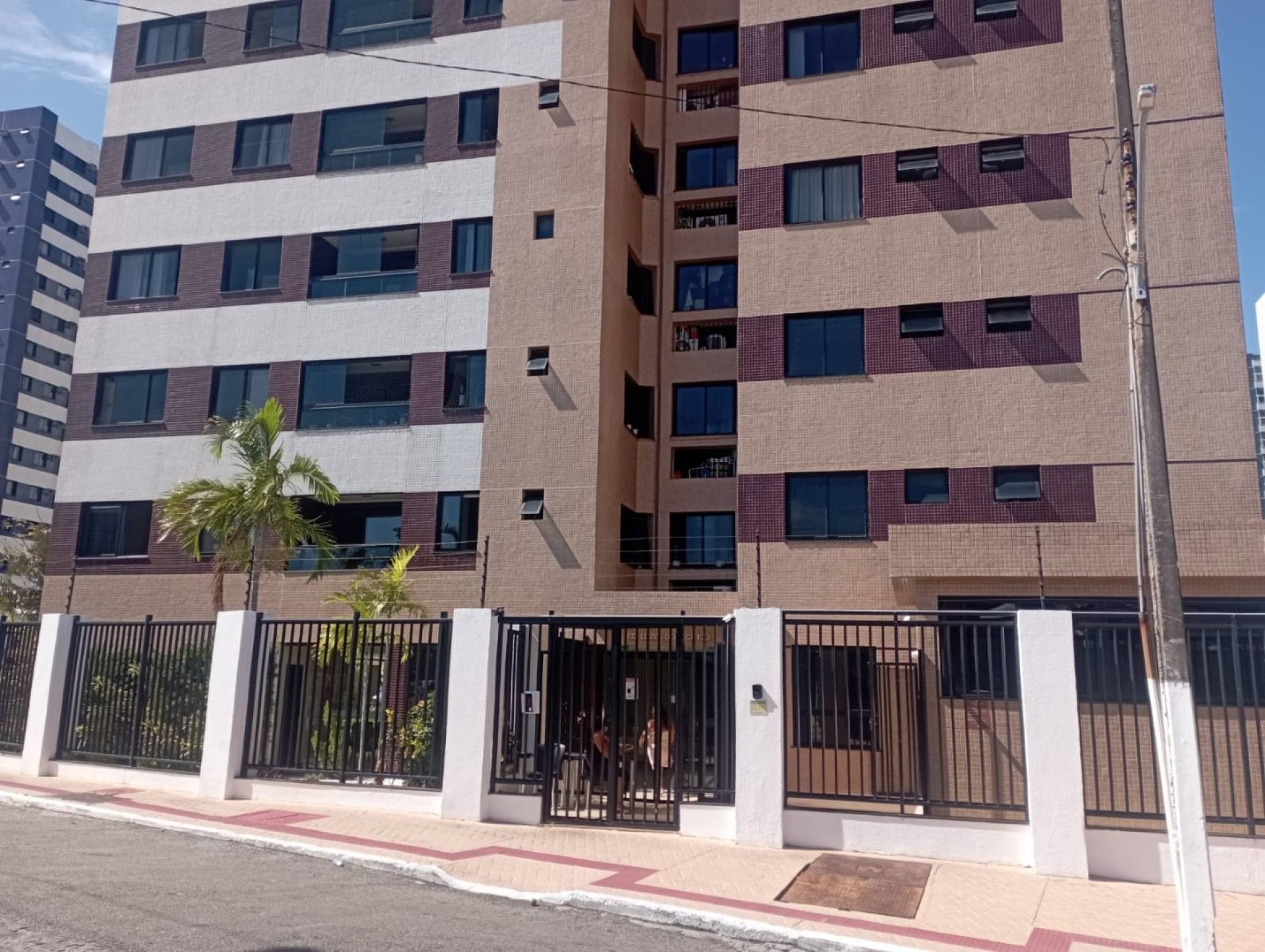 Apartamento com 3/4, sendo 1 suíte na Farolândia