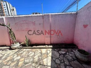Casa de esquina em ótima localização no Pereira Lobo