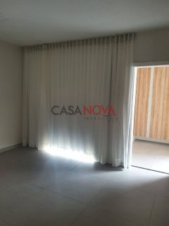 Casa com piscina em boa localização na Coroa do Meio