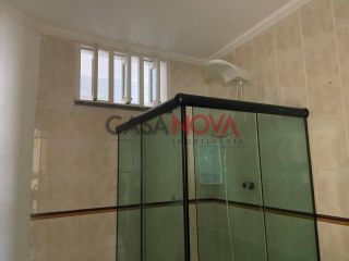 Casa de esquina para comércio em boa localização na Coroa do Meio