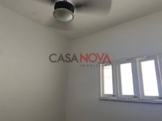 Casa de esquina para comércio em boa localização na Coroa do Meio