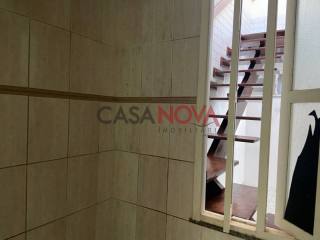 CASA DE ESQUINA EM BOA LOCALIZAÇÃO NA COROA DO MEIO