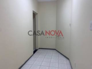 CASA DE ESQUINA EM BOA LOCALIZAÇÃO NA COROA DO MEIO