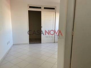 CASA DE ESQUINA EM BOA LOCALIZAÇÃO NA COROA DO MEIO