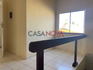 CASA DE ESQUINA EM BOA LOCALIZAÇÃO NA COROA DO MEIO