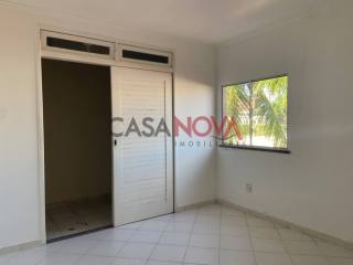 CASA DE ESQUINA EM BOA LOCALIZAÇÃO NA COROA DO MEIO