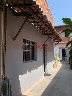 Terreno com 5 casas Para Vender na Coroa do Meio