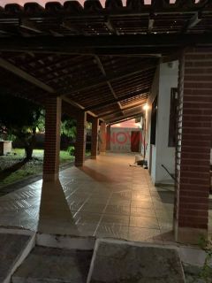 Chácara com piscina e com 4/4 suítes em Estância