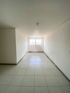Vendo apartamento no Catolé 03 dormitórios