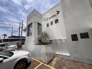 Vendo Clínica de esquina pronta na Prata