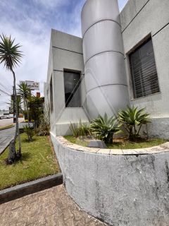 Vendo Clínica de esquina pronta na Prata