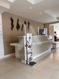 Vendo Clínica de esquina pronta na Prata