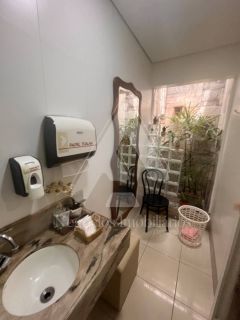 Vendo Clínica de esquina pronta na Prata