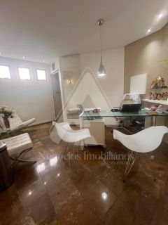 Vendo Clínica de esquina pronta na Prata