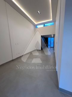 Casa a venda em condomínio fechado