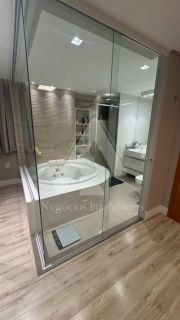 Vendo apartamento de porteira fechada.